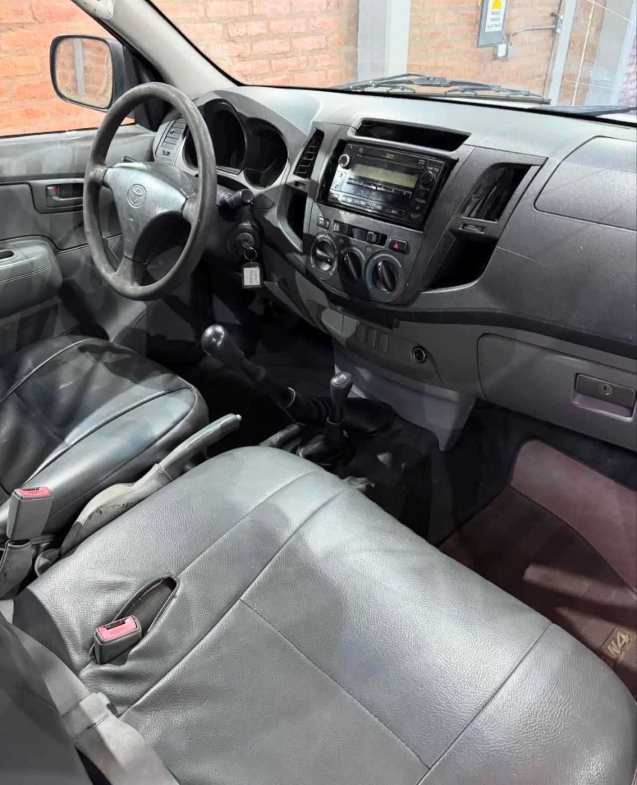 Toyota Hilux Usada en San Juan, deRuedas
