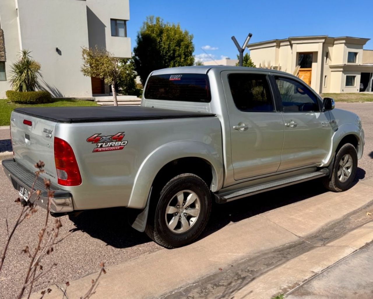 Toyota Hilux Usada en Mendoza, deRuedas