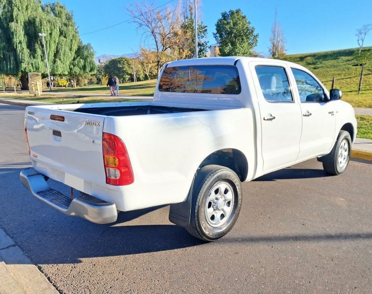 Toyota Hilux Usada Financiado en Mendoza, deRuedas