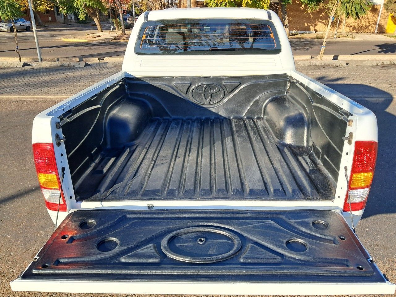 Toyota Hilux Usada Financiado en Mendoza, deRuedas