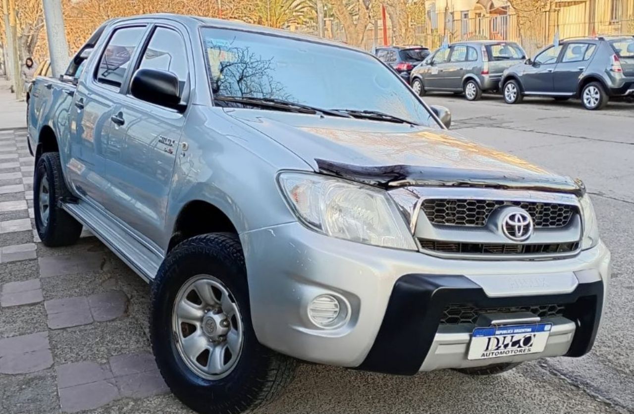 Toyota Hilux Usada en Mendoza, deRuedas