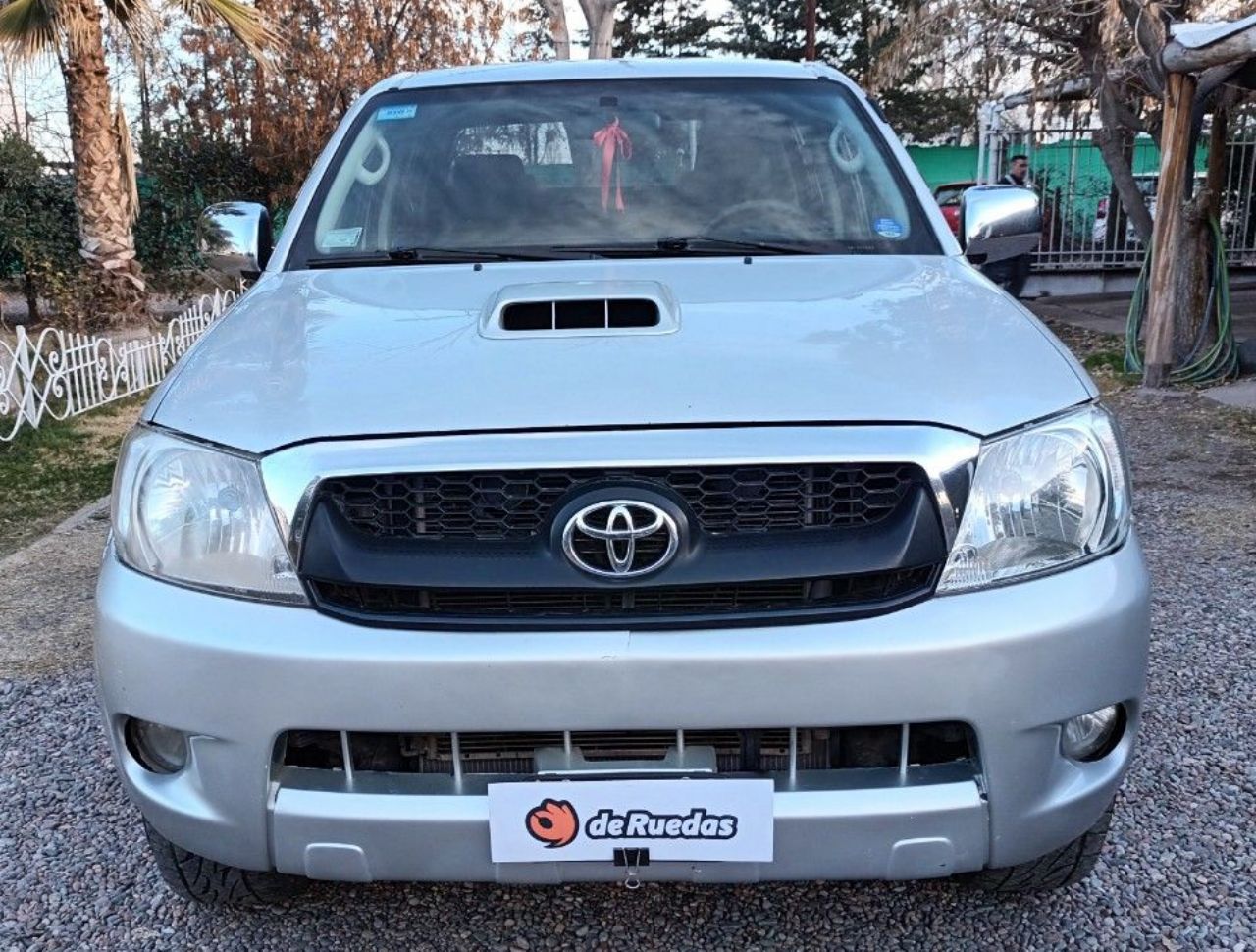 Toyota Hilux Usada en Mendoza, deRuedas
