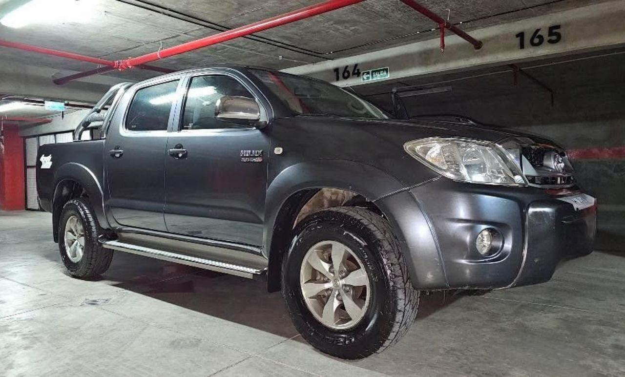 Toyota Hilux Usada en Mendoza, deRuedas