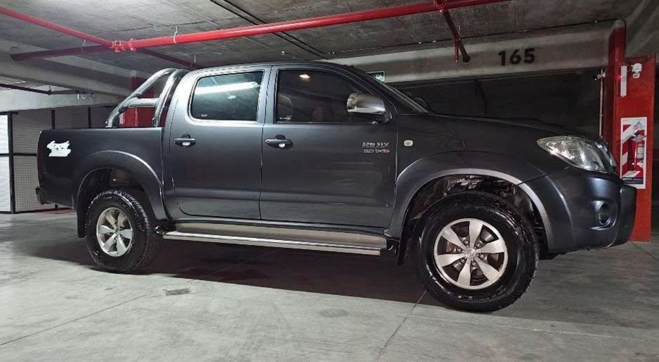 Toyota Hilux Usada en Mendoza, deRuedas