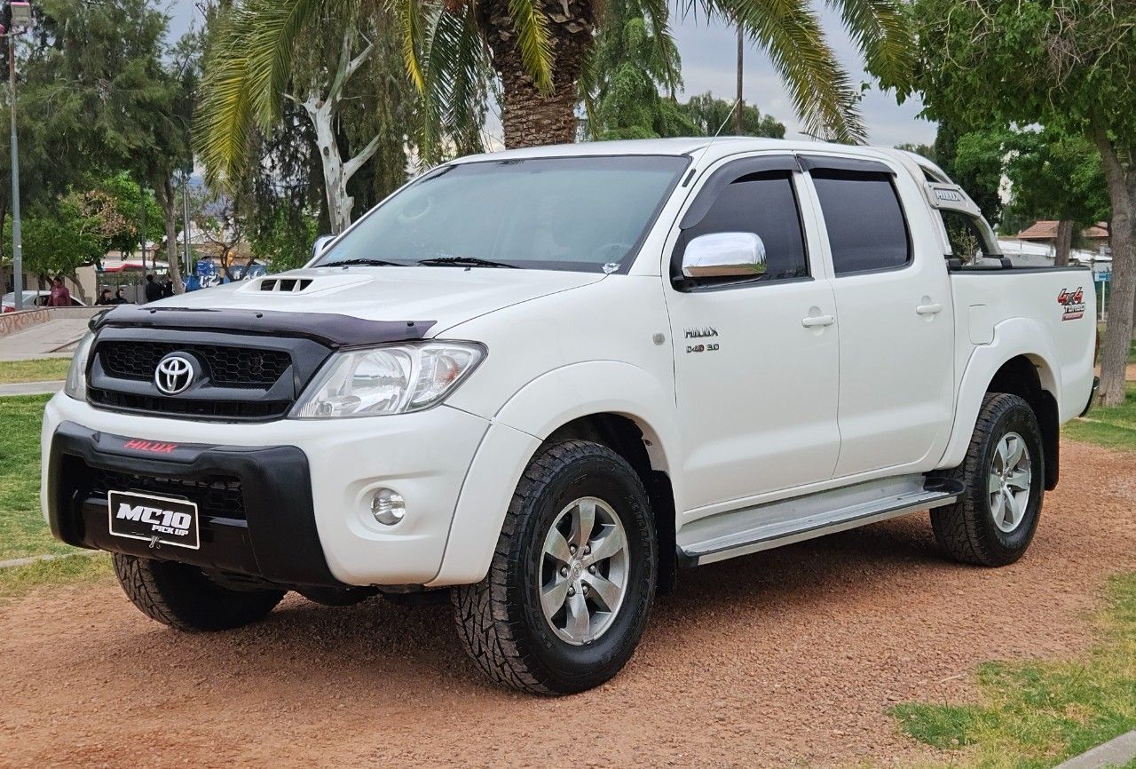 Toyota Hilux Usada en Mendoza, deRuedas