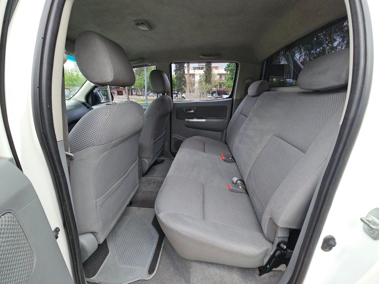 Toyota Hilux Usada en Mendoza, deRuedas