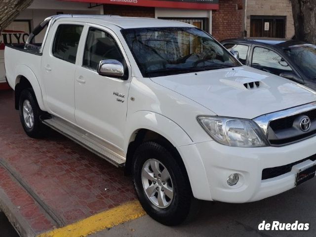 Toyota Hilux Usada en Mendoza, deRuedas