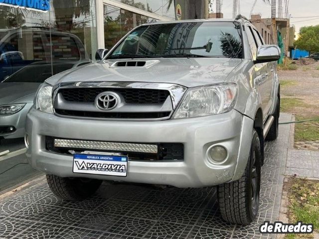 Toyota Hilux Usada en San Juan, deRuedas