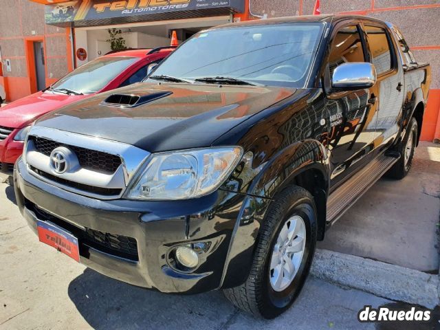 Toyota Hilux Usada en San Juan, deRuedas