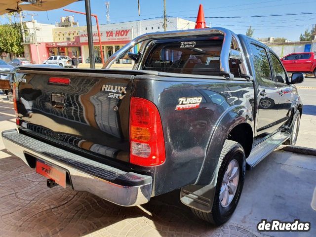 Toyota Hilux Usada en San Juan, deRuedas
