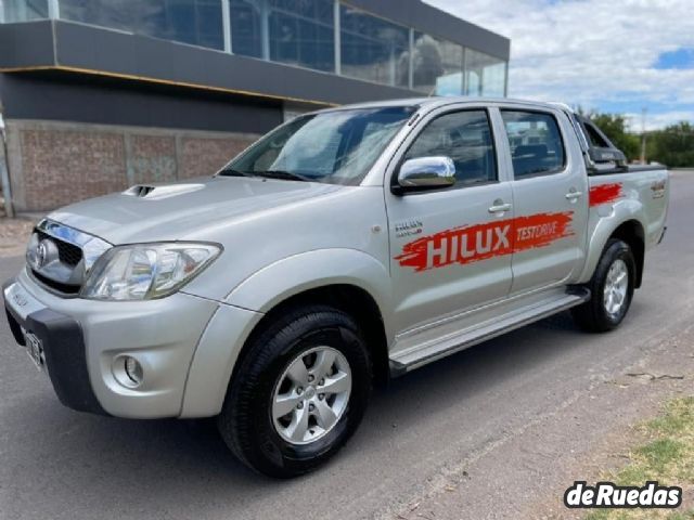 Toyota Hilux Usada en San Juan, deRuedas