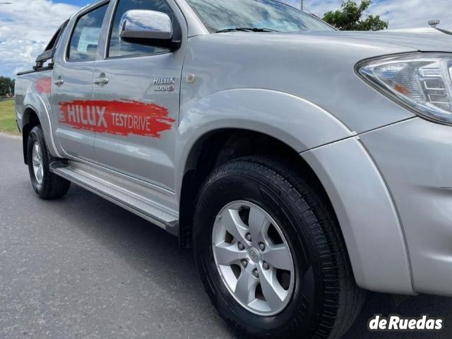 Toyota Hilux Usada en San Juan, deRuedas