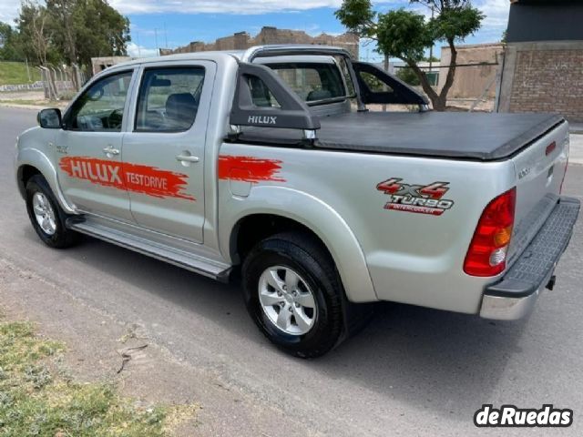 Toyota Hilux Usada en San Juan, deRuedas