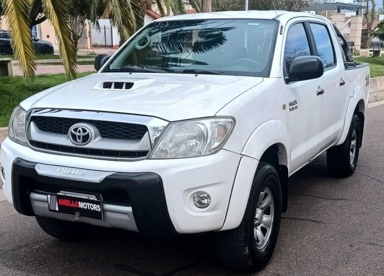Toyota Hilux Usada en Mendoza, deRuedas