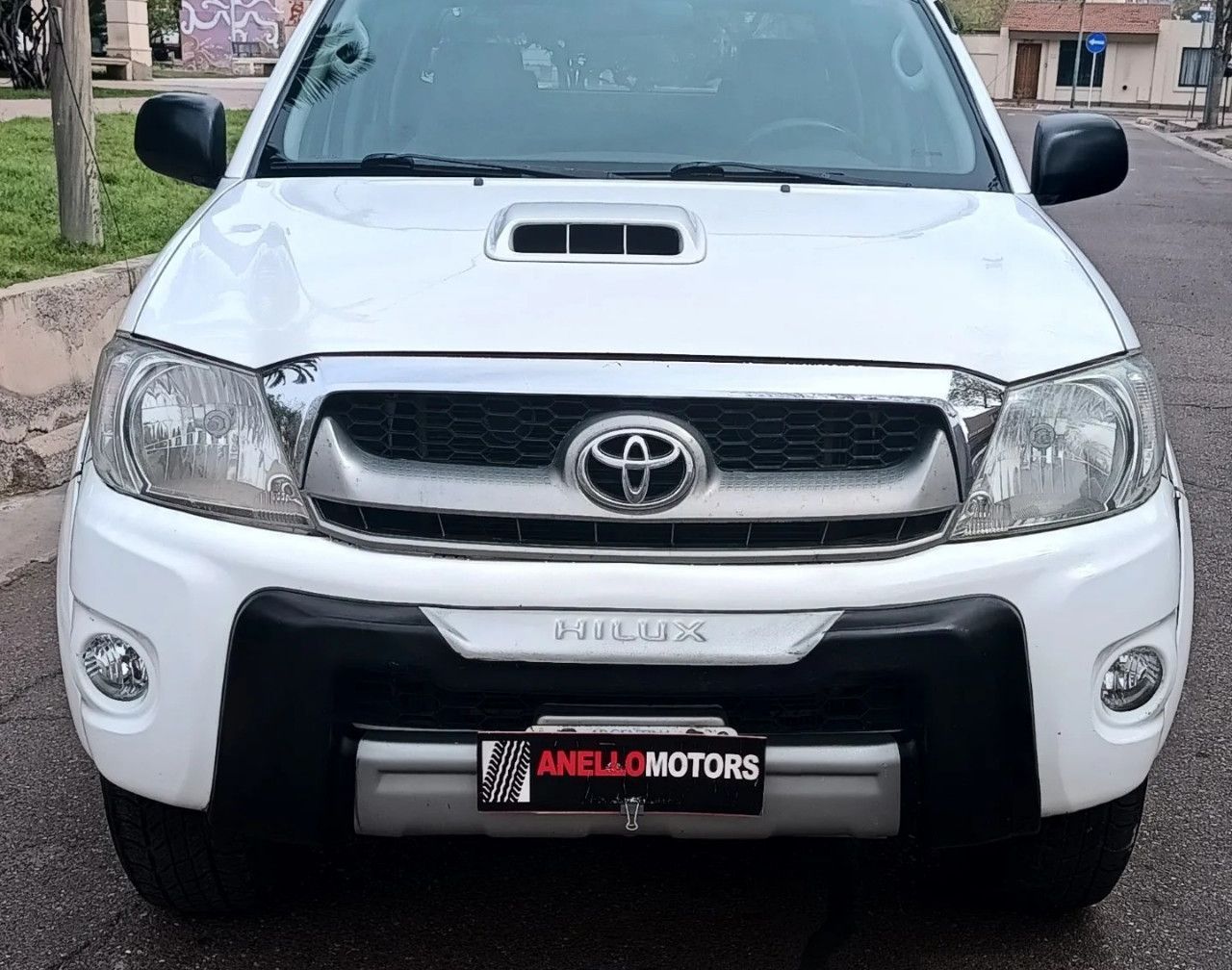 Toyota Hilux Usada en Mendoza, deRuedas