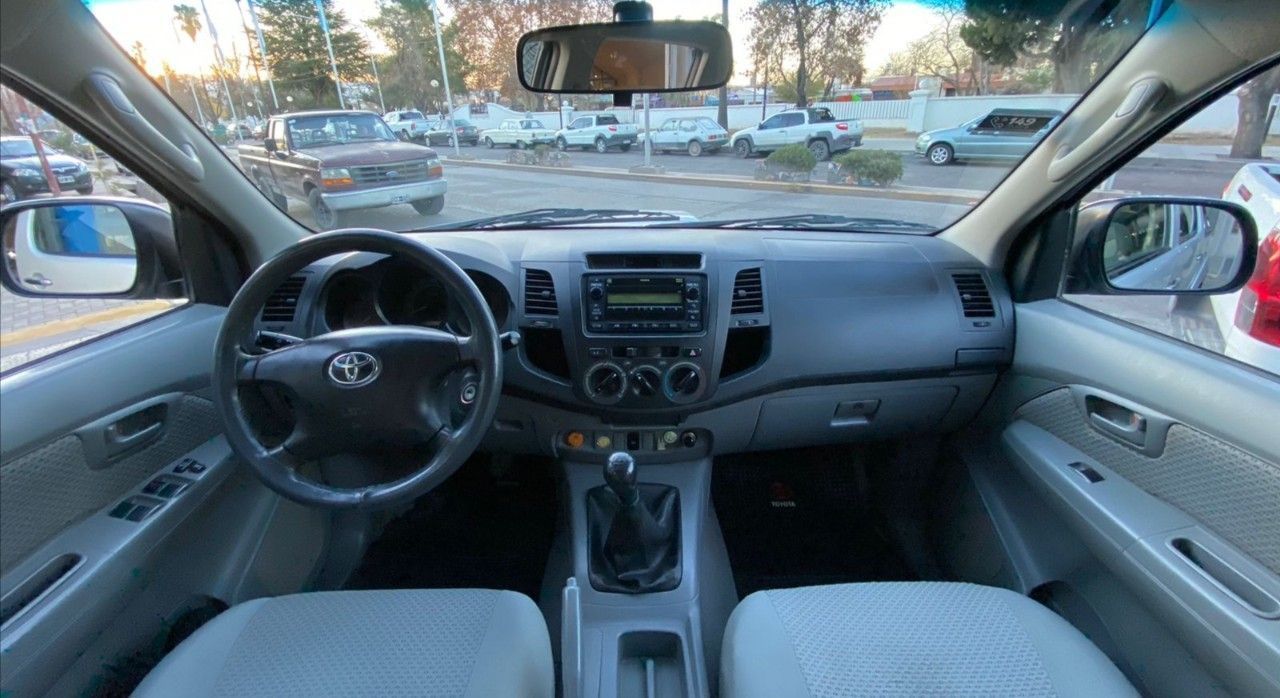 Toyota Hilux Usada en Mendoza, deRuedas