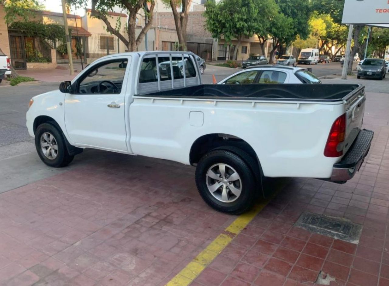 Toyota Hilux Usada en Mendoza, deRuedas