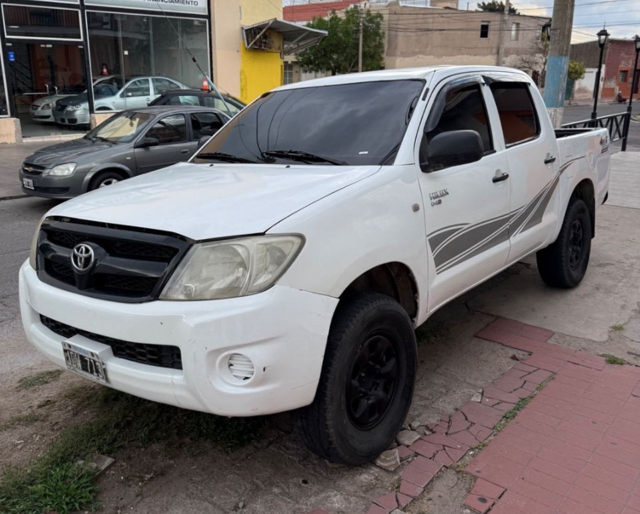Toyota Hilux Usada en San Luis, deRuedas