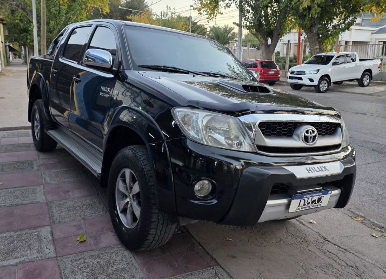 Toyota Hilux Usada en Mendoza, deRuedas