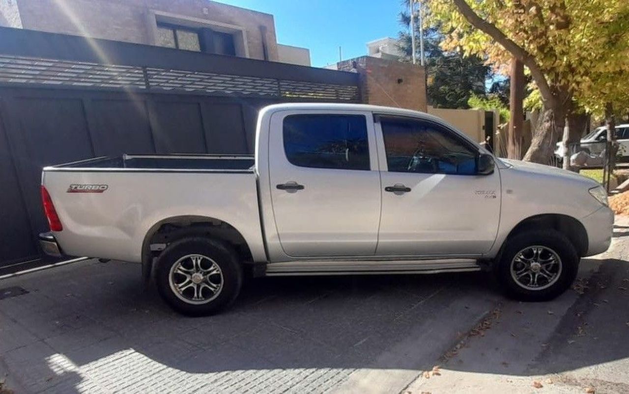 Toyota Hilux Usada en Mendoza, deRuedas
