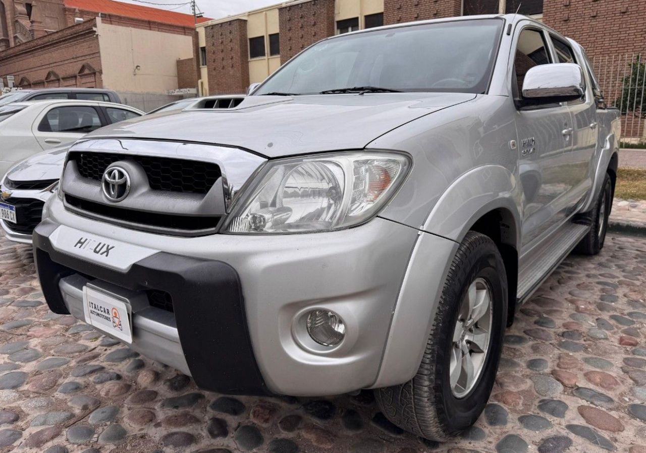 Toyota Hilux Usada en Mendoza, deRuedas