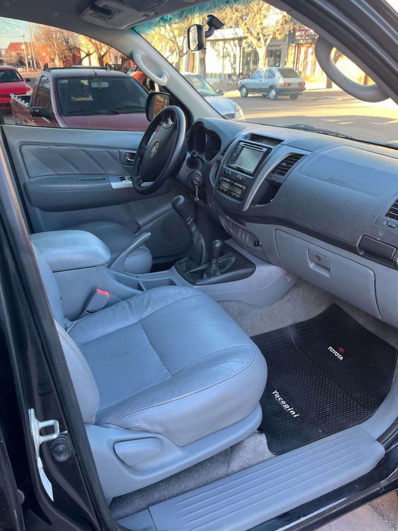 Toyota Hilux Usada en Mendoza, deRuedas