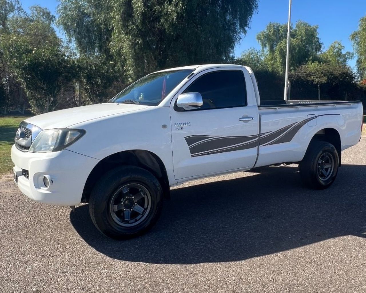 Toyota Hilux Usada en San Juan, deRuedas