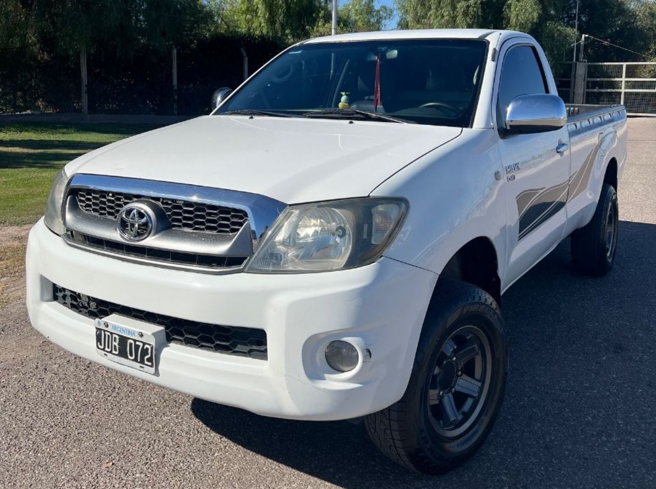 Toyota Hilux Usada en San Juan, deRuedas