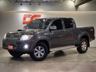 Toyota Hilux Usada en Córdoba Financiado