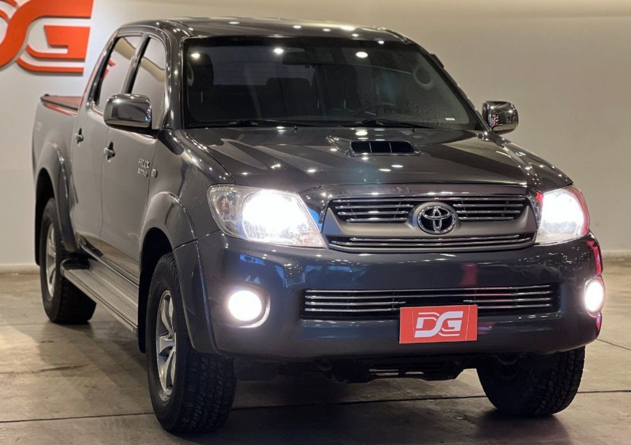 Toyota Hilux Usada Financiado en Córdoba, deRuedas