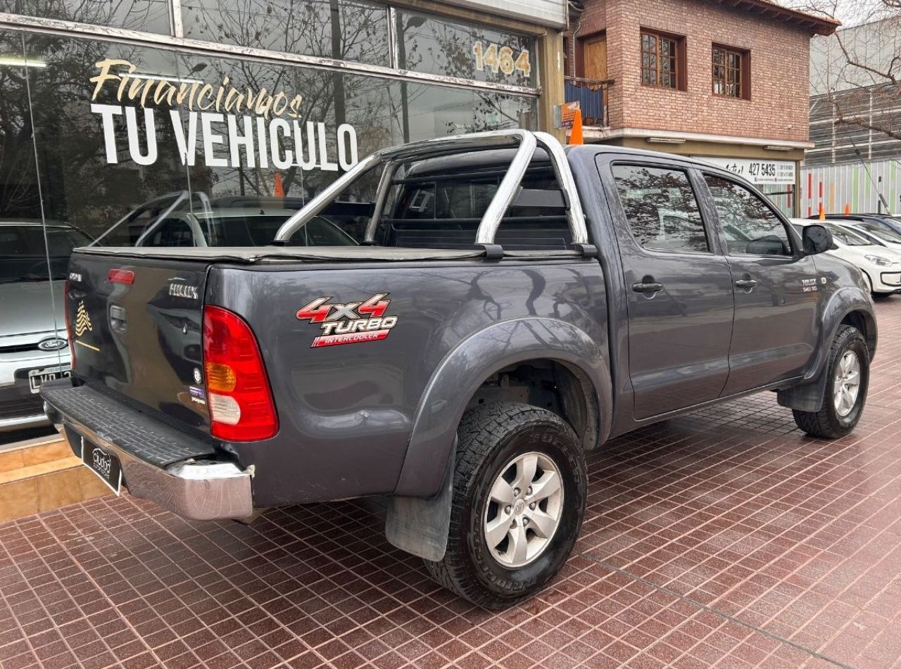 Toyota Hilux Usada en Mendoza, deRuedas
