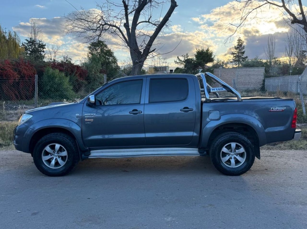 Toyota Hilux Usada en Mendoza, deRuedas