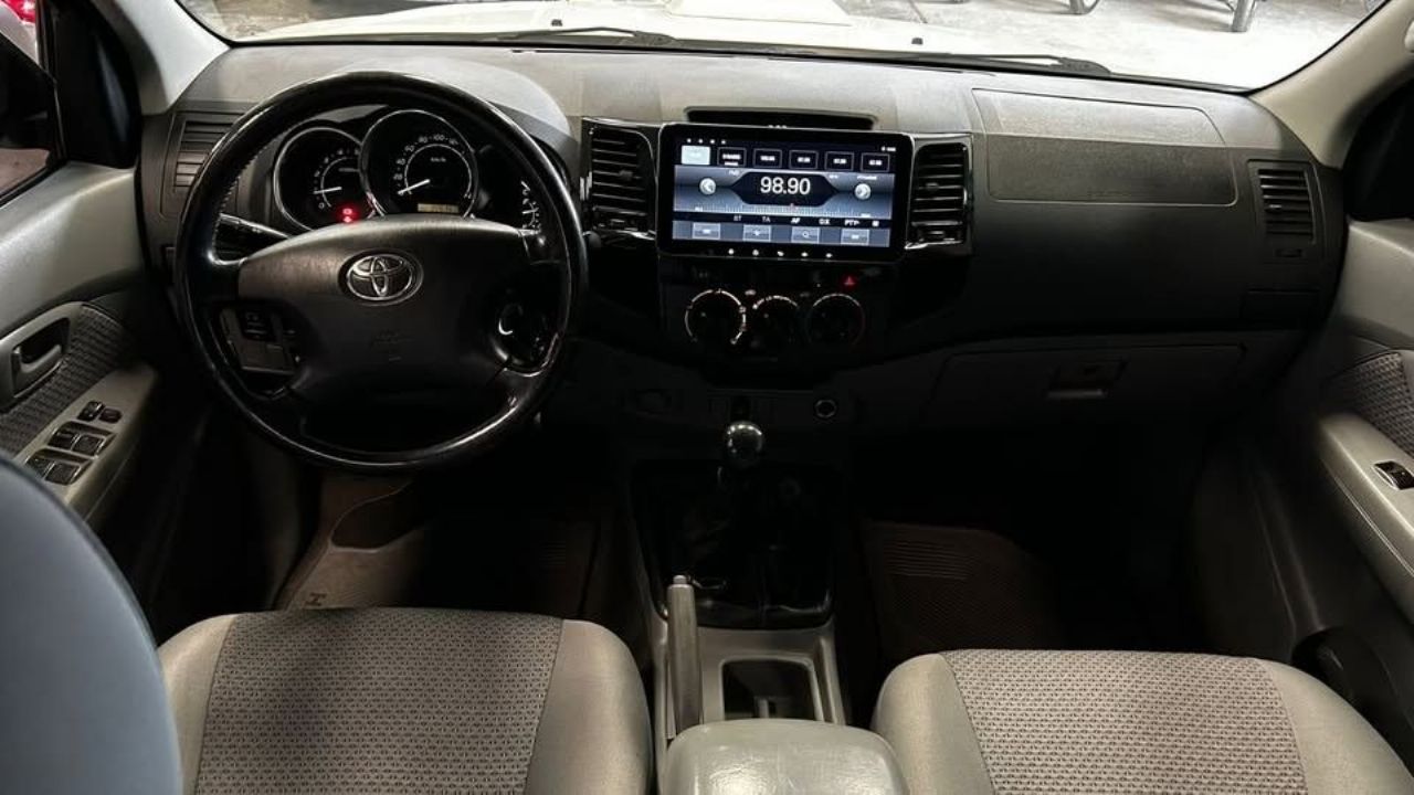 Toyota Hilux Usada Financiado en Mendoza, deRuedas