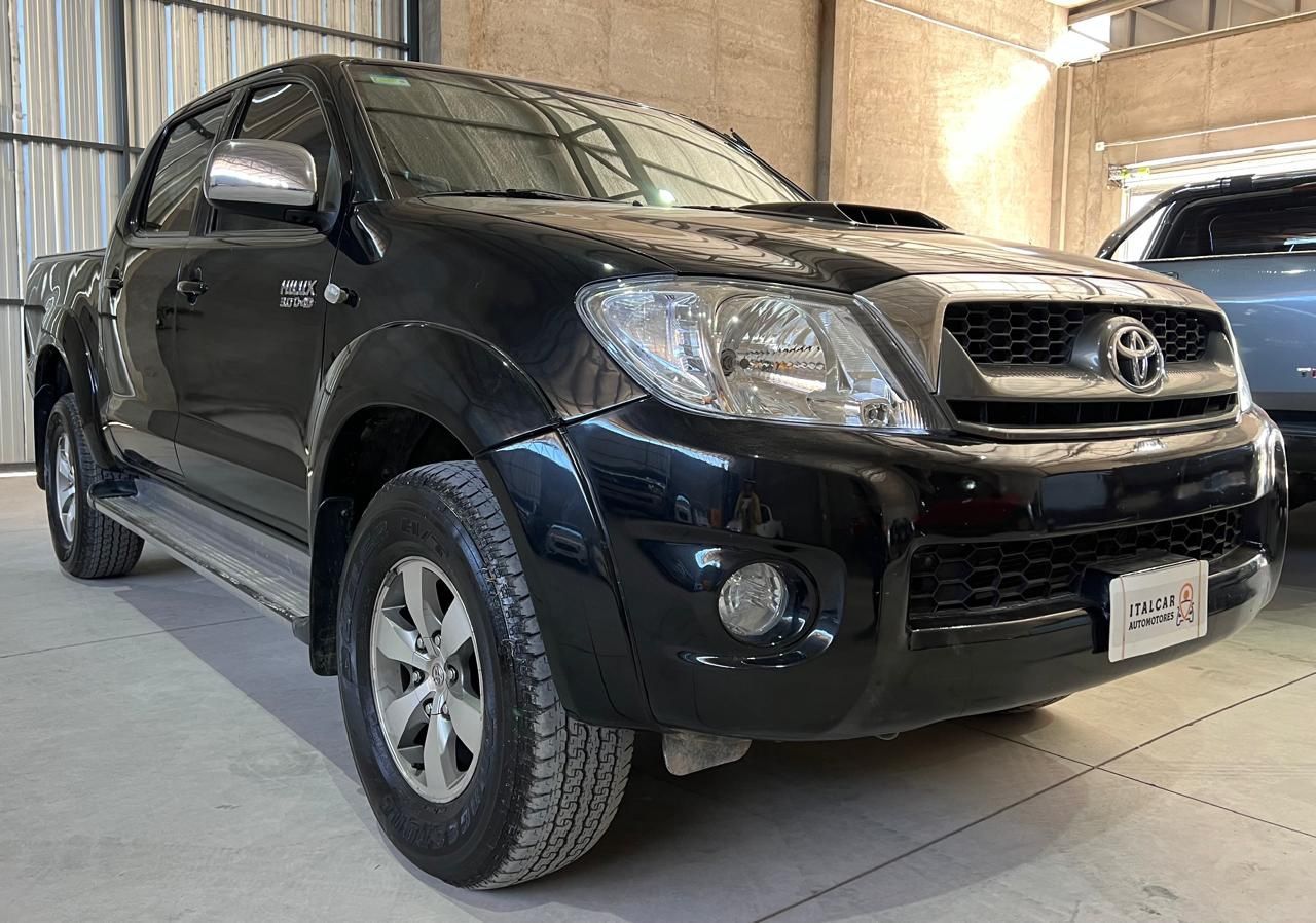 Toyota Hilux Usada Financiado en Mendoza, deRuedas