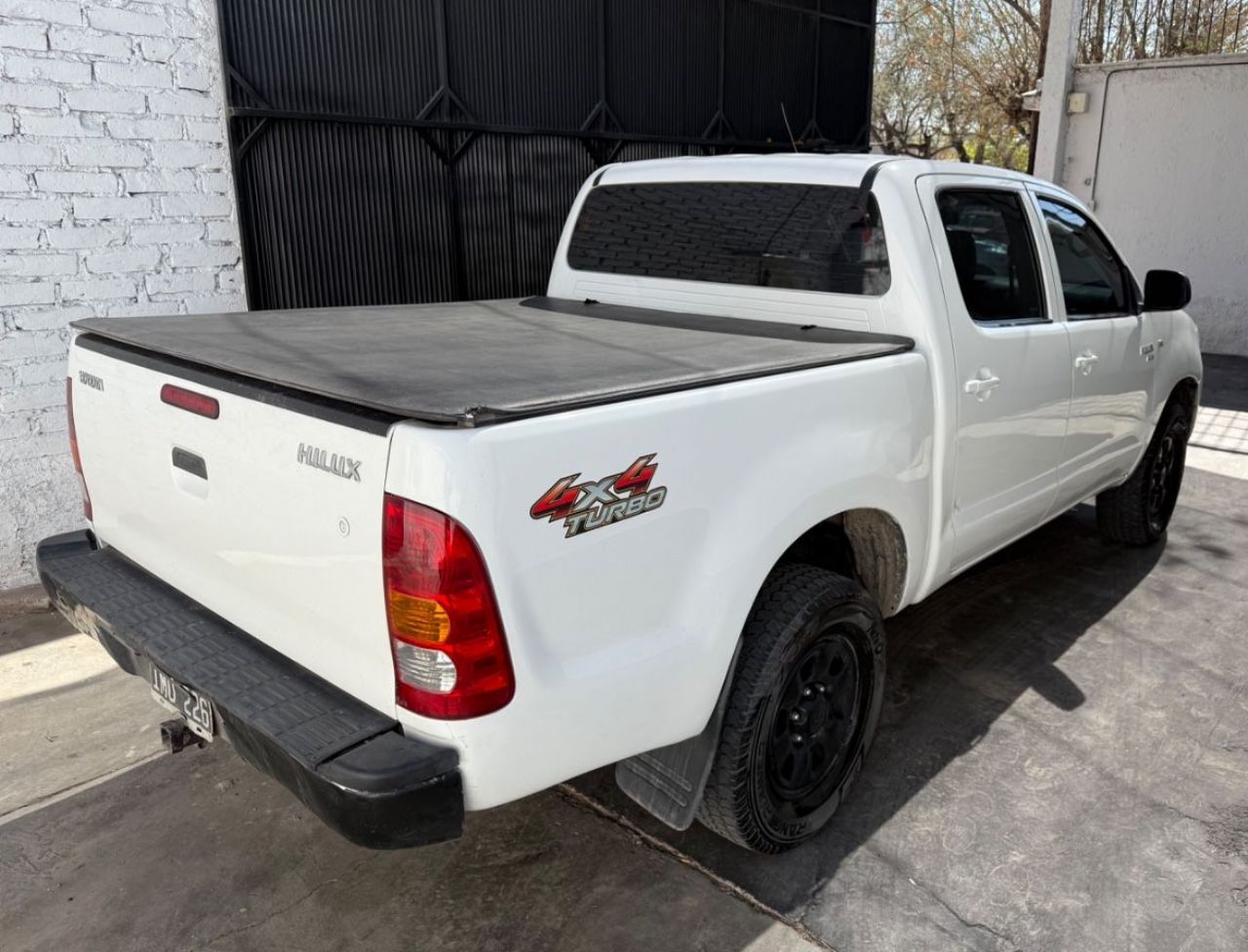Toyota Hilux Usada Financiado en Mendoza, deRuedas