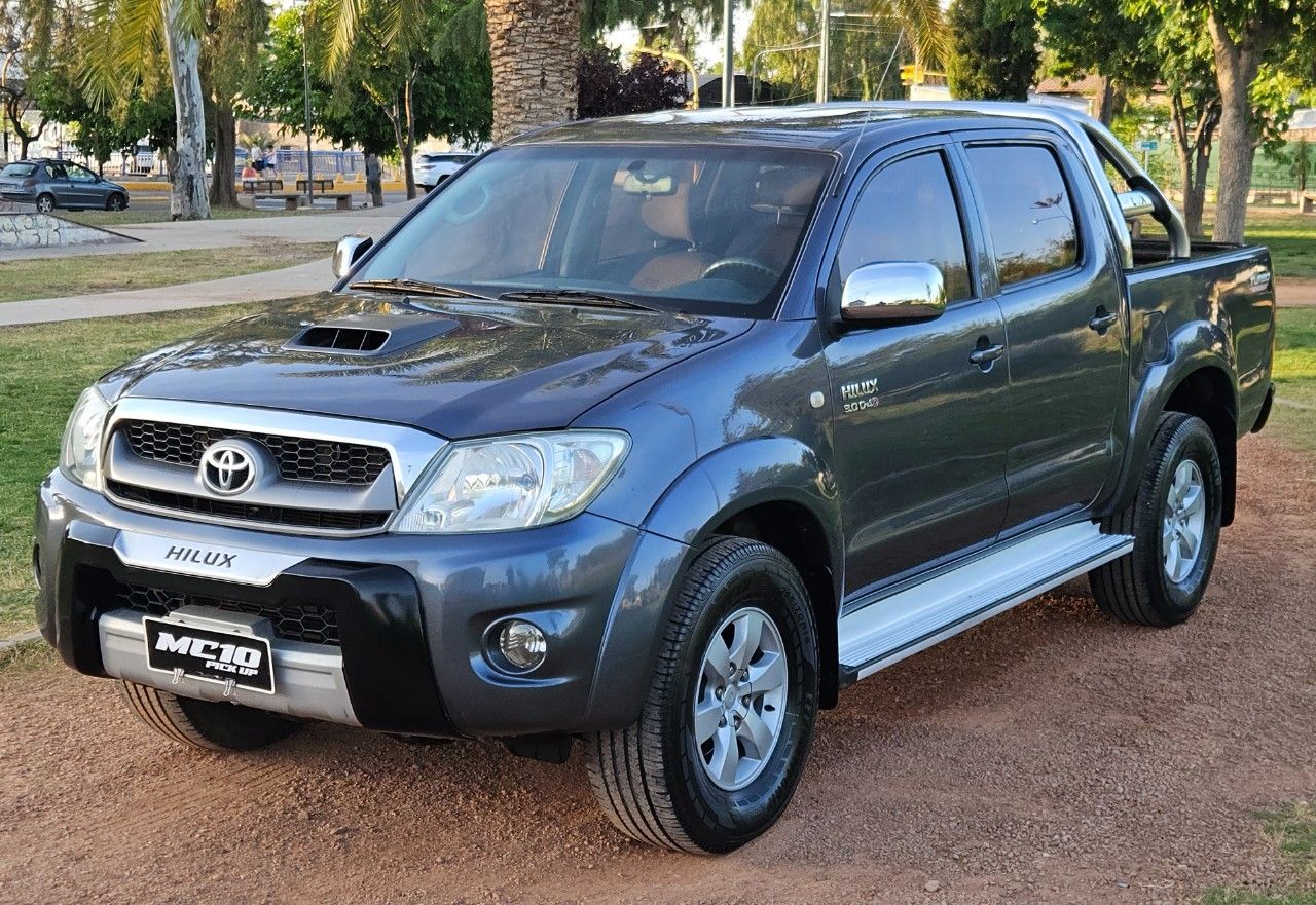 Toyota Hilux Usada Financiado en Mendoza, deRuedas