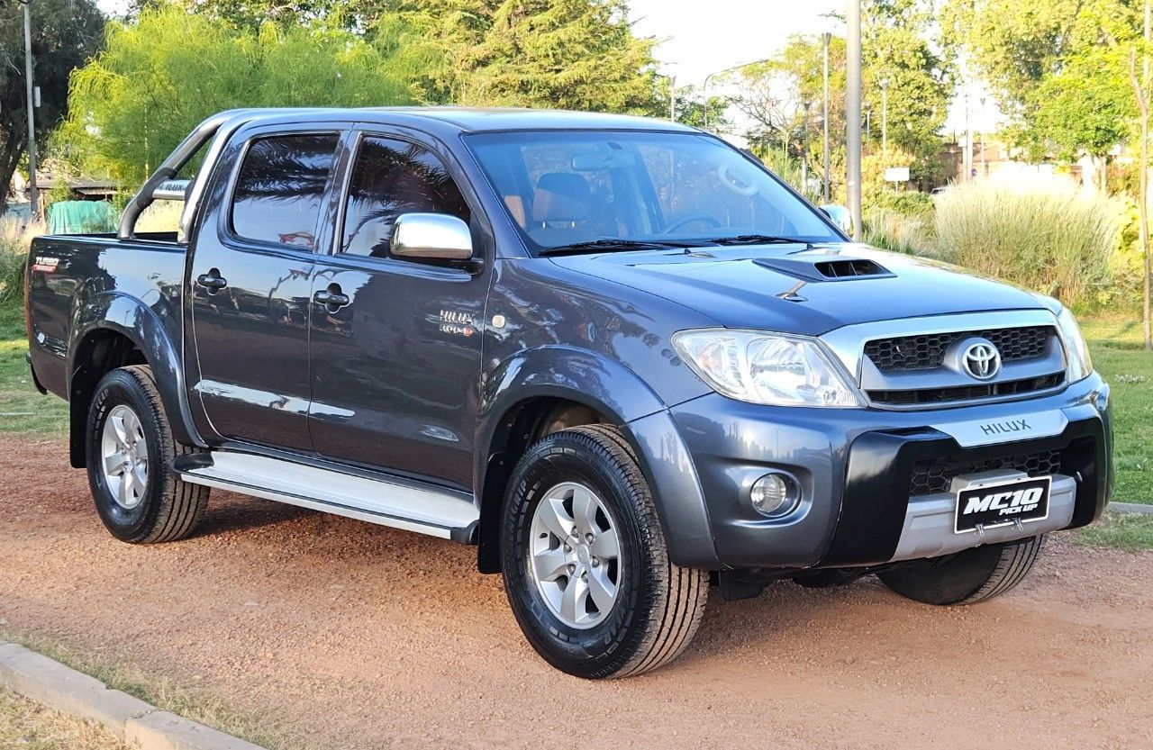 Toyota Hilux Usada Financiado en Mendoza, deRuedas