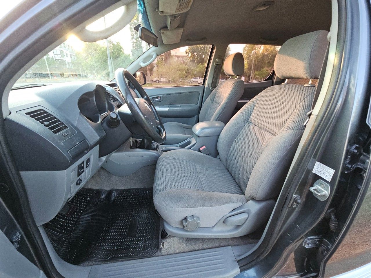 Toyota Hilux Usada Financiado en Mendoza, deRuedas