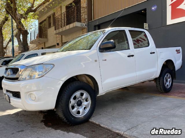 Toyota Hilux Usada en Mendoza, deRuedas