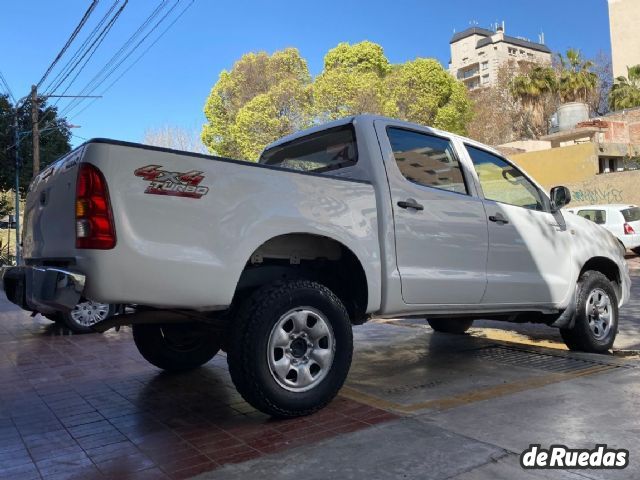 Toyota Hilux Usada en Mendoza, deRuedas