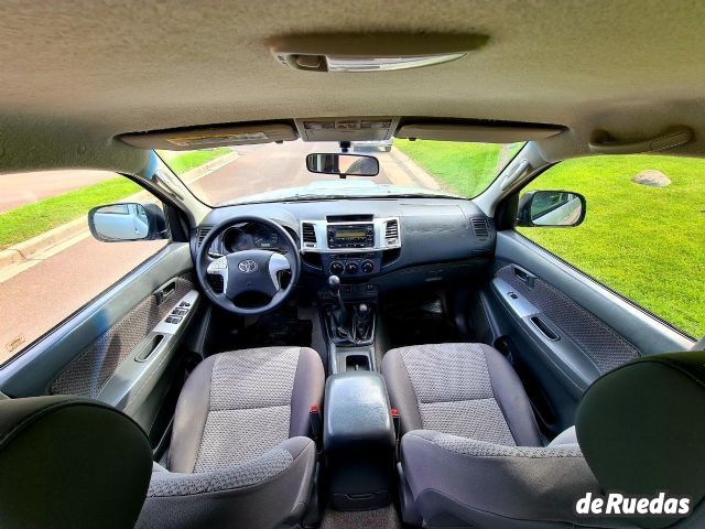 Toyota Hilux Usada en Mendoza, deRuedas