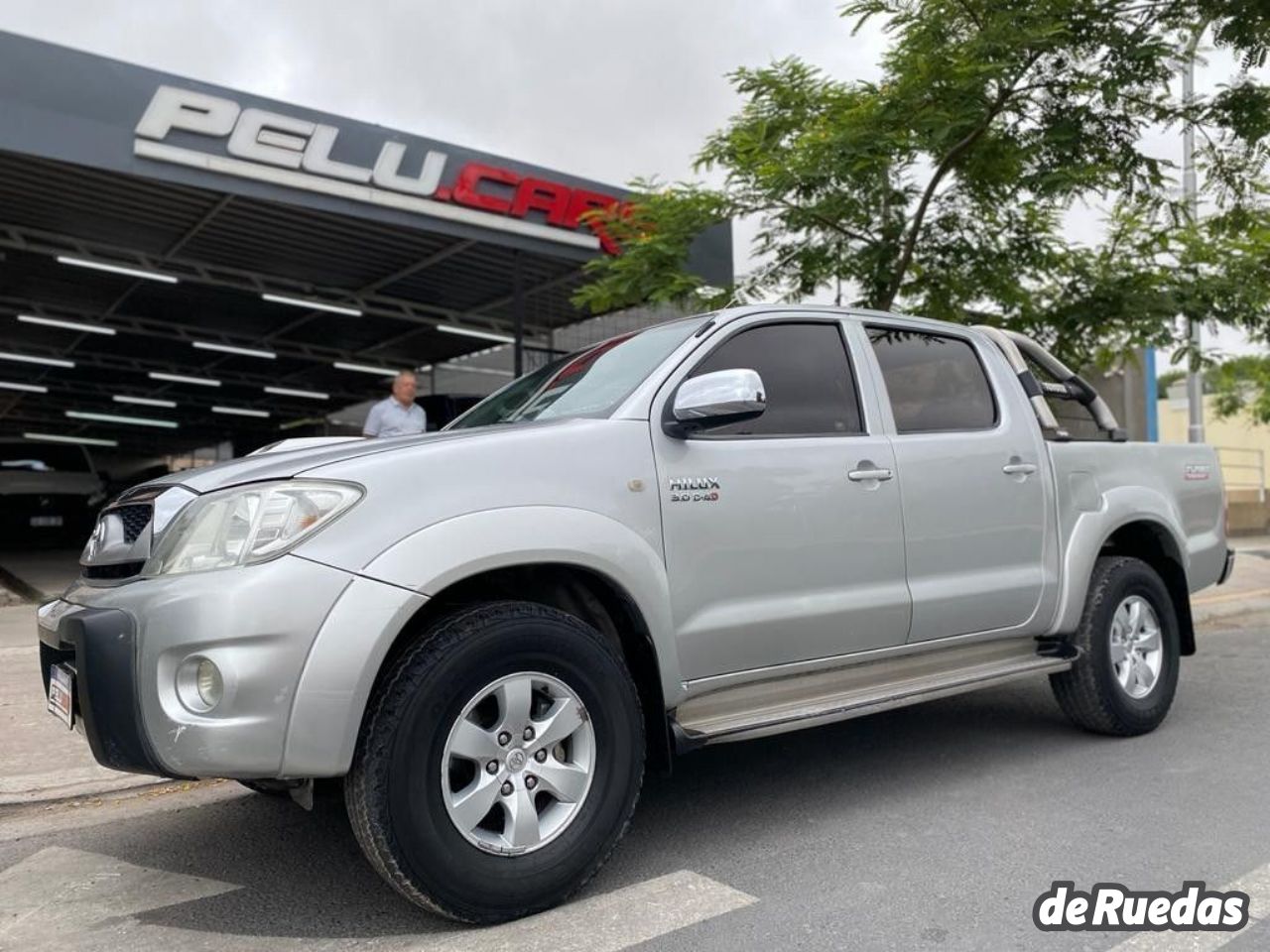 Toyota Hilux Usada en San Juan, deRuedas