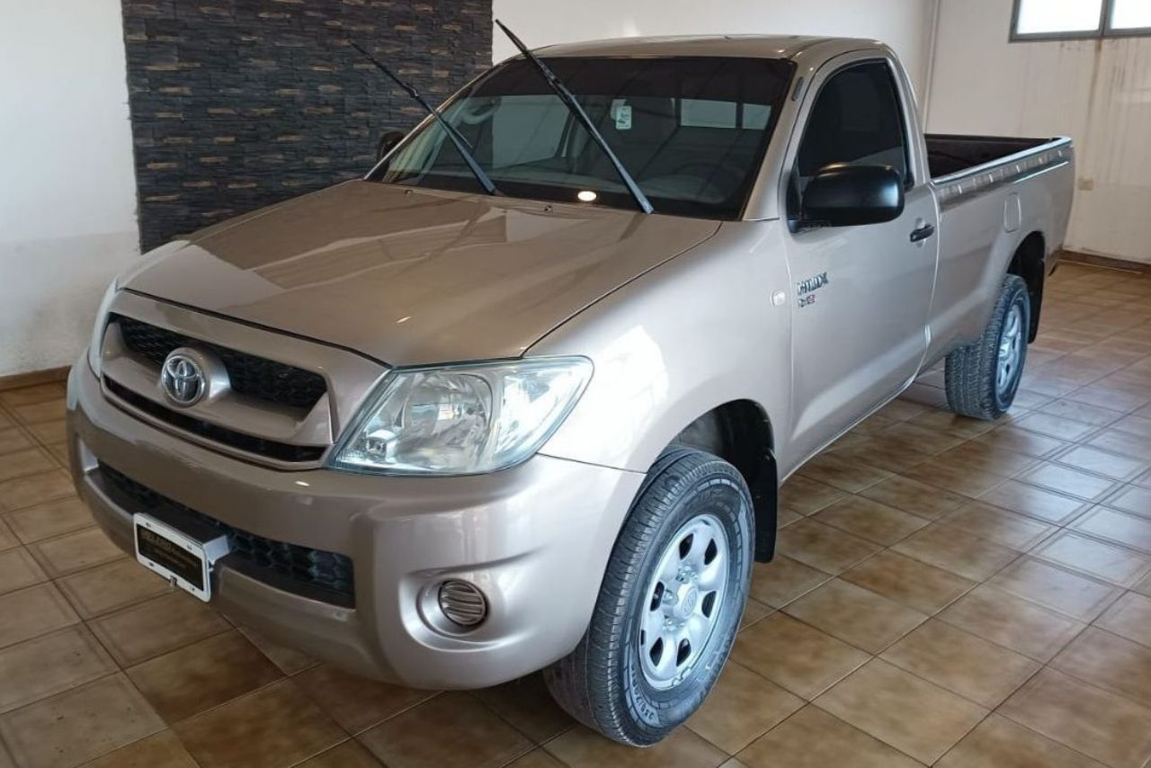 Toyota Hilux Usada Financiado en Mendoza, deRuedas