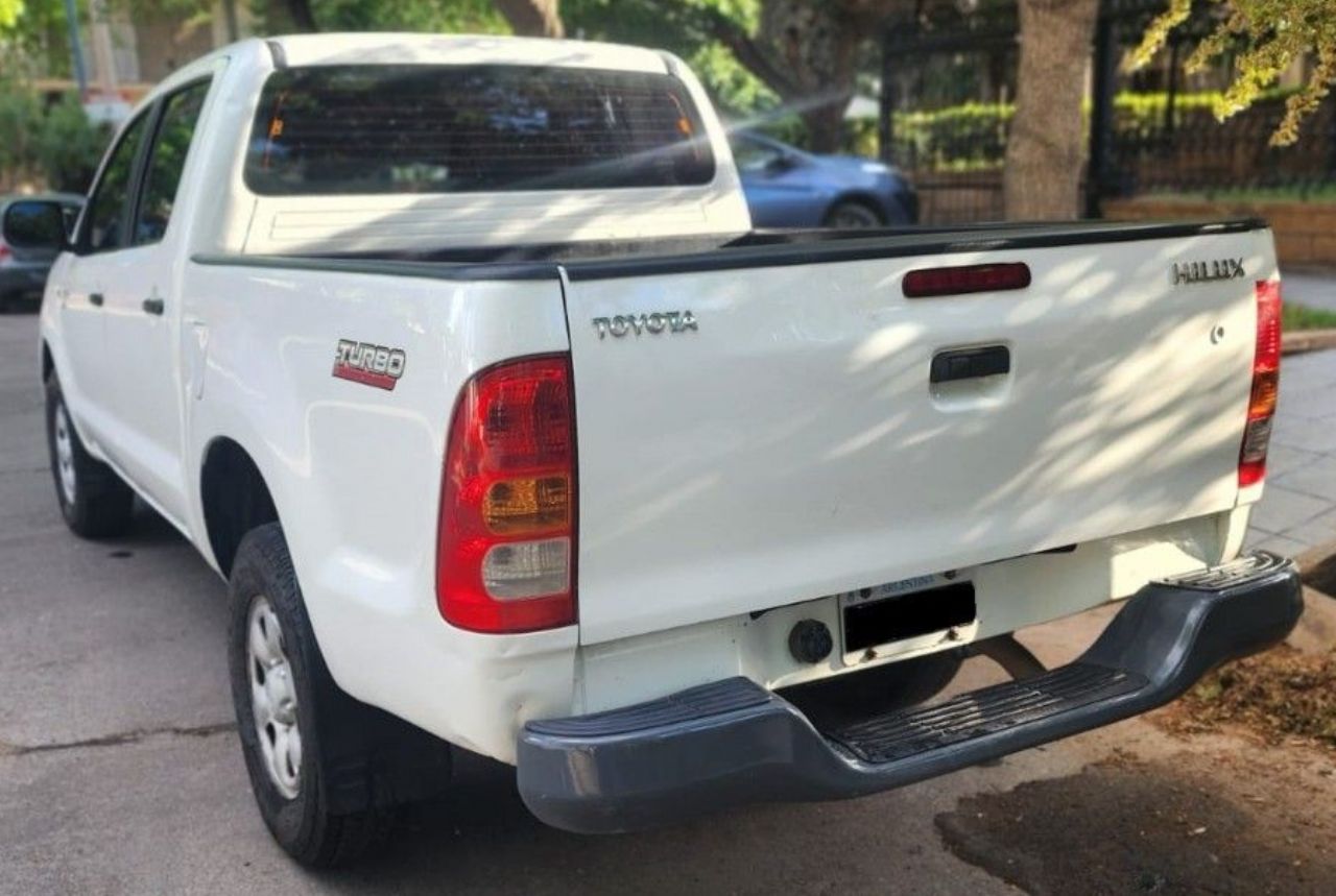 Toyota Hilux Usada en Mendoza, deRuedas