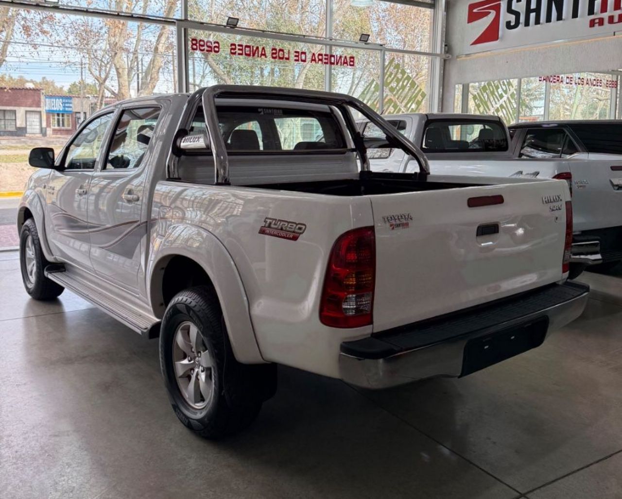 Toyota Hilux Usada Financiado en Mendoza, deRuedas