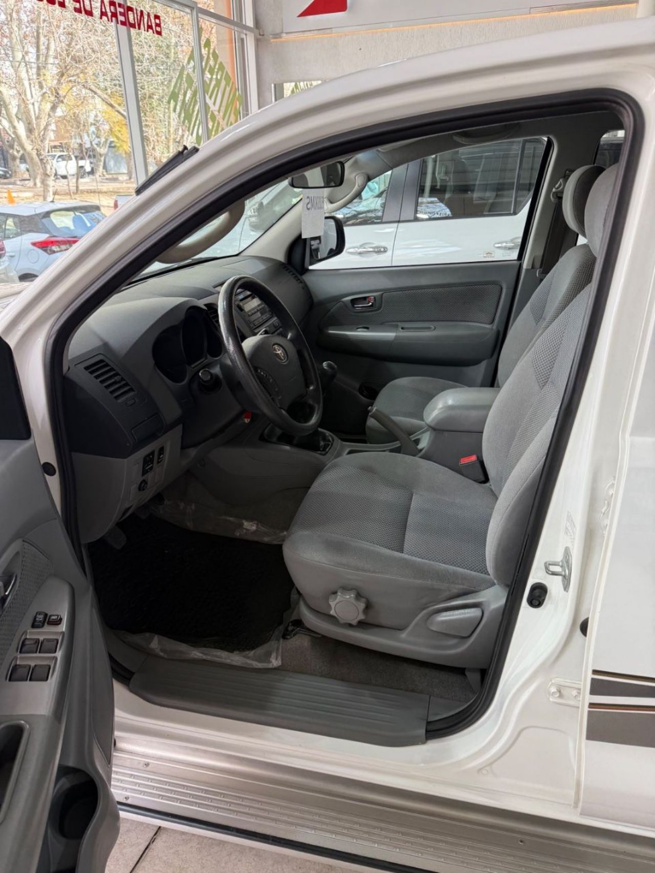 Toyota Hilux Usada Financiado en Mendoza, deRuedas
