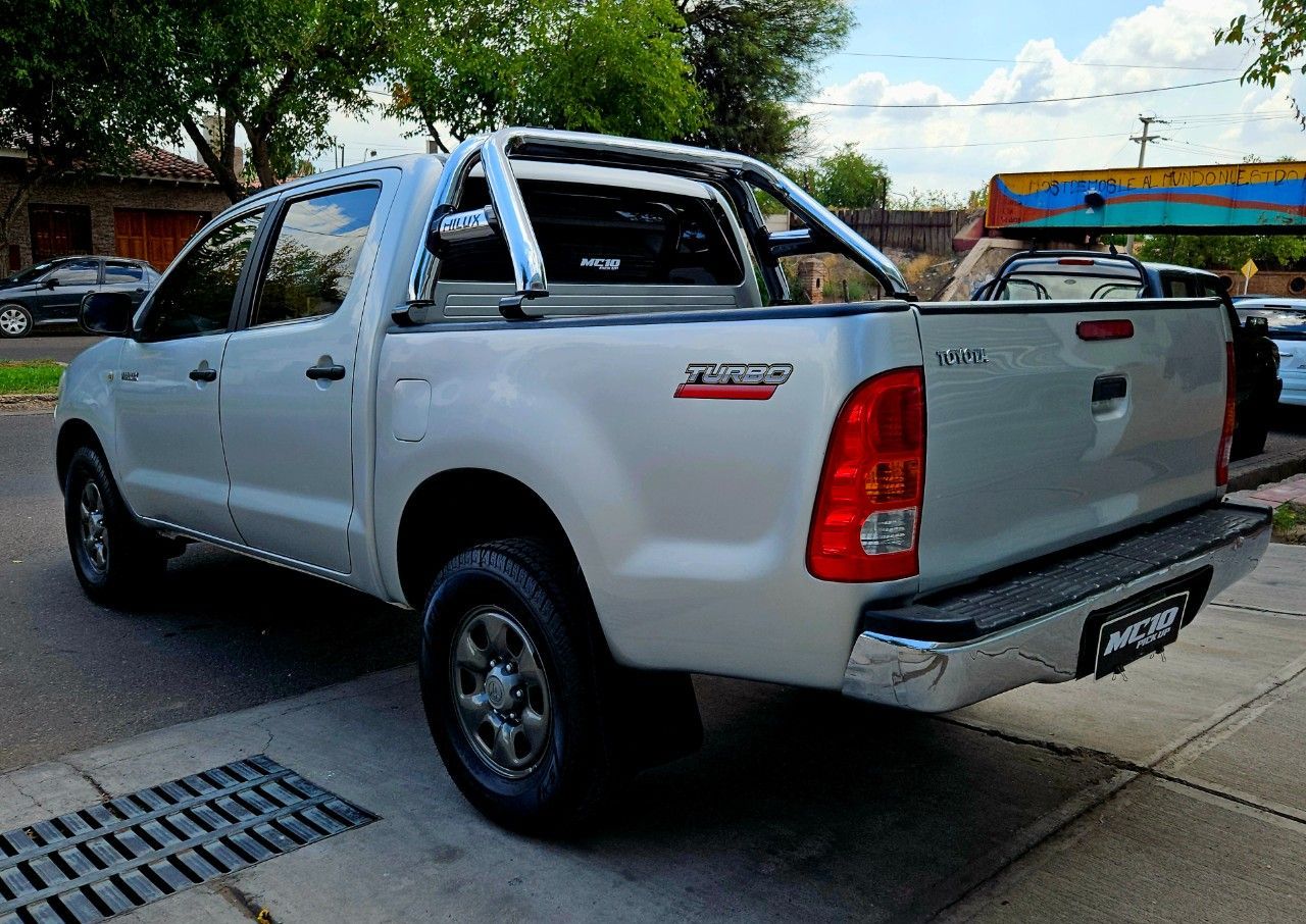 Toyota Hilux Usada Financiado en Mendoza, deRuedas