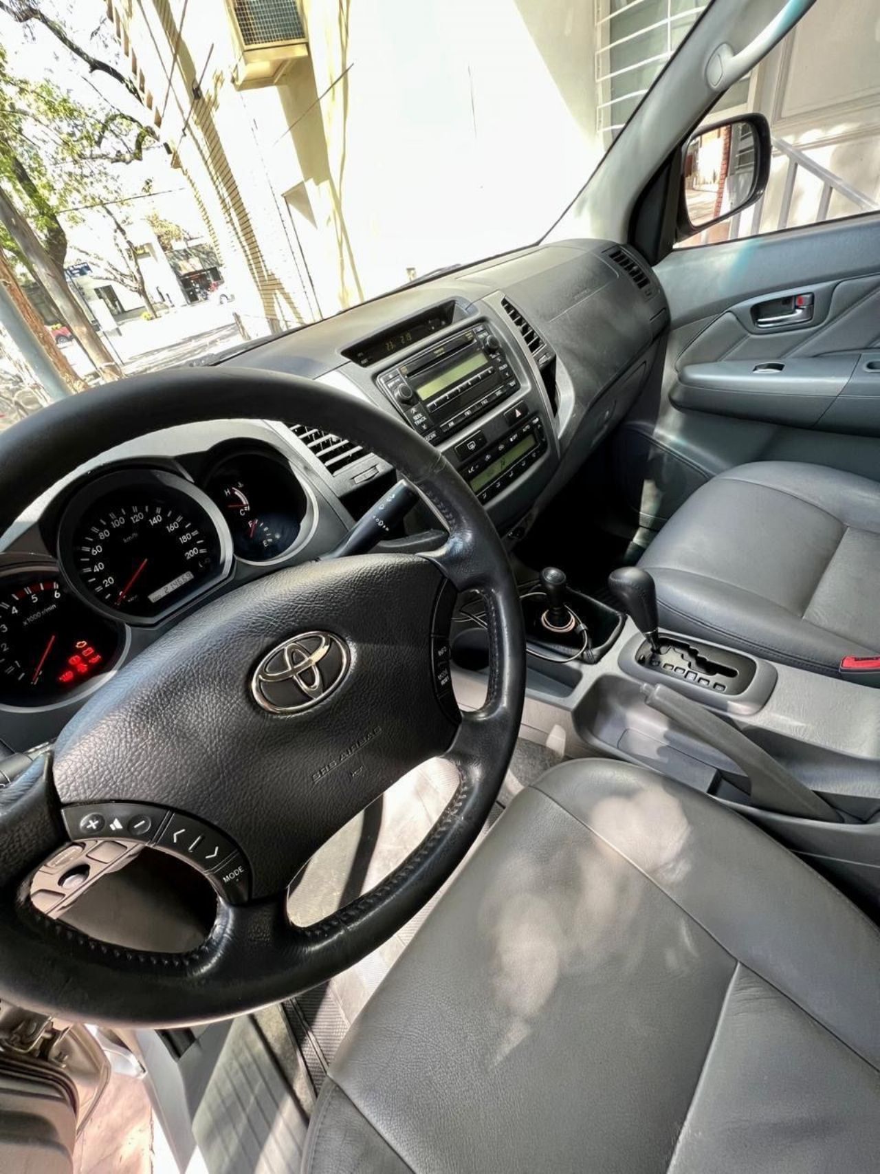 Toyota Hilux Usada en Mendoza, deRuedas