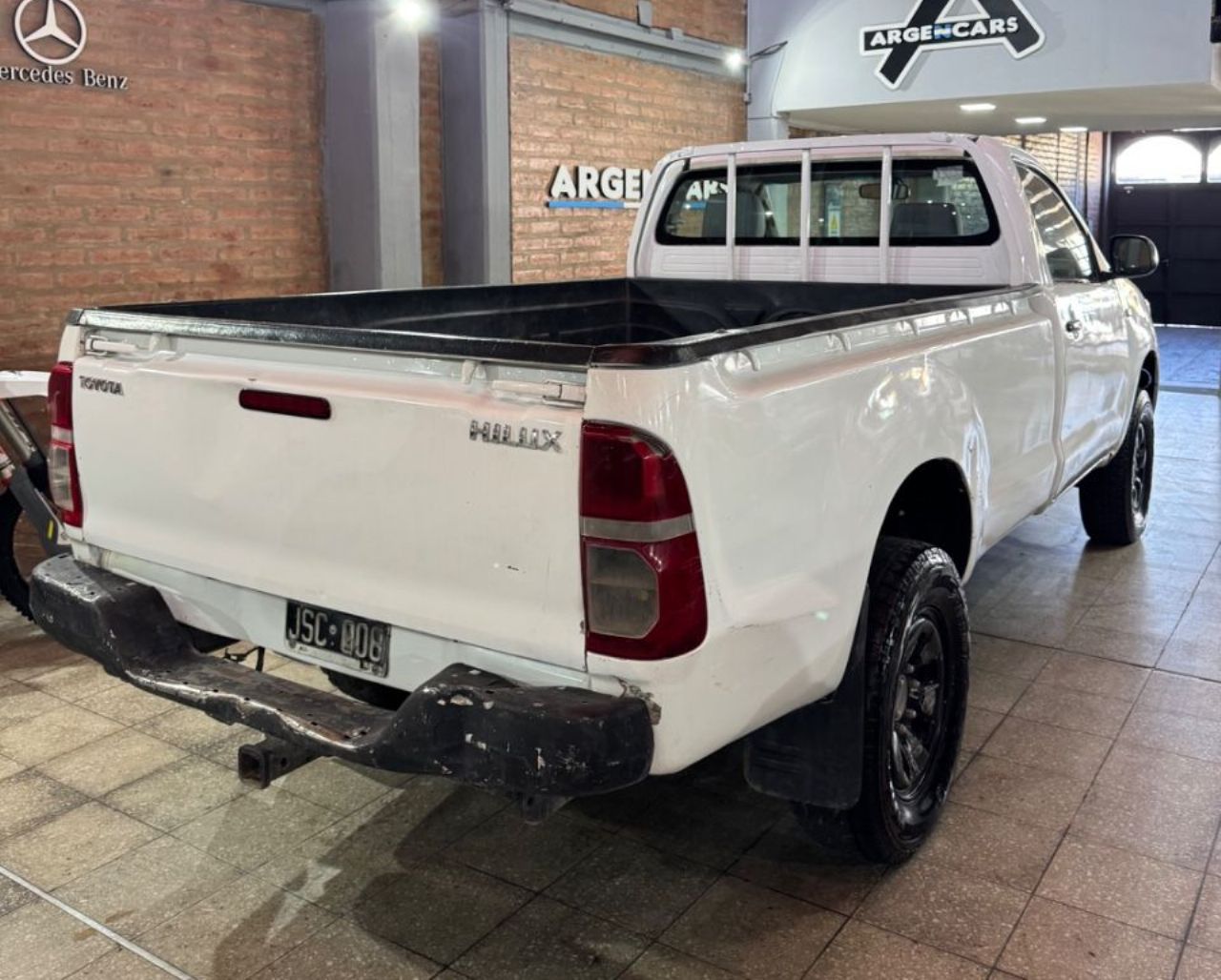 Toyota Hilux Usada en San Juan, deRuedas