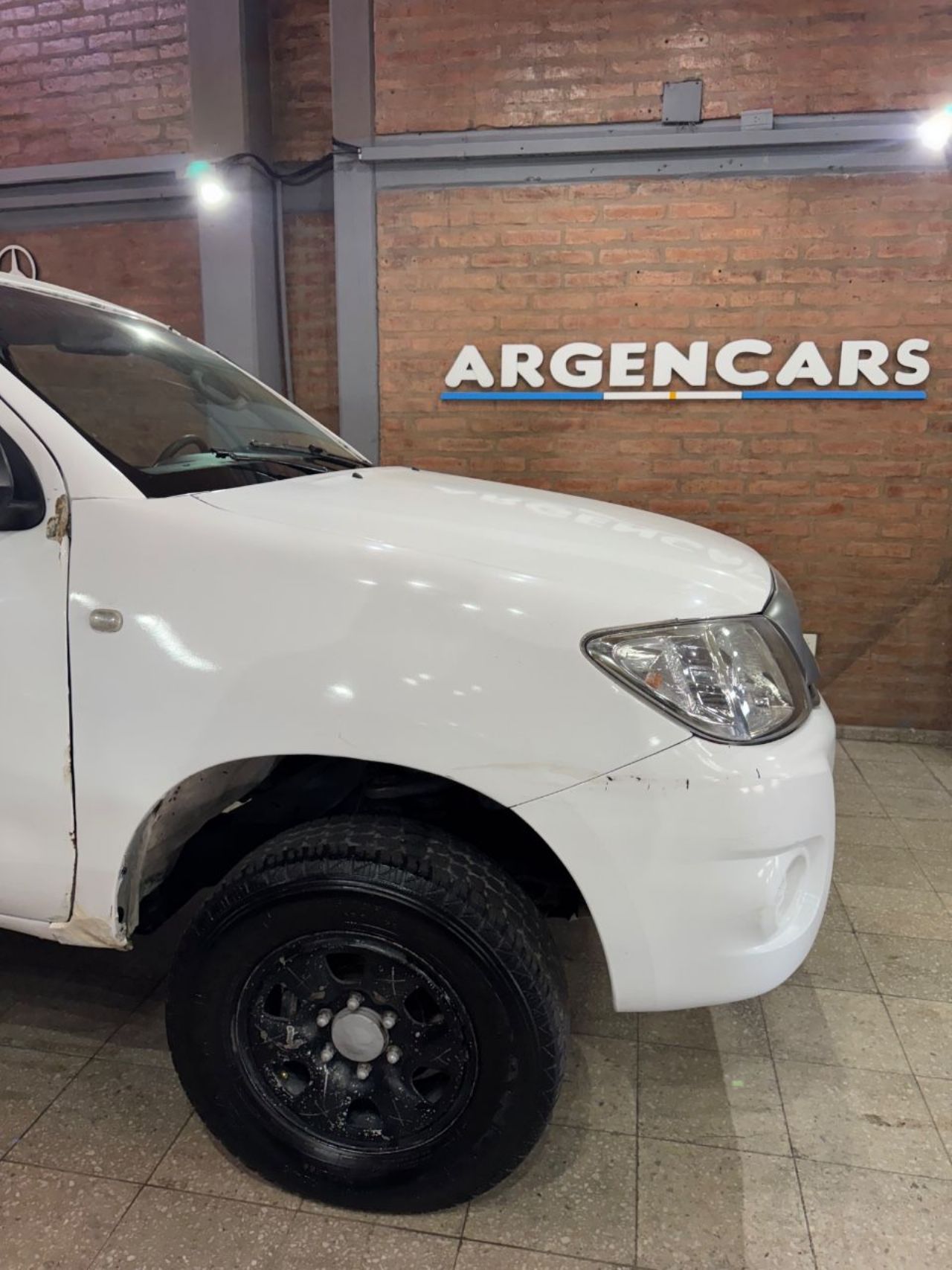 Toyota Hilux Usada en San Juan, deRuedas
